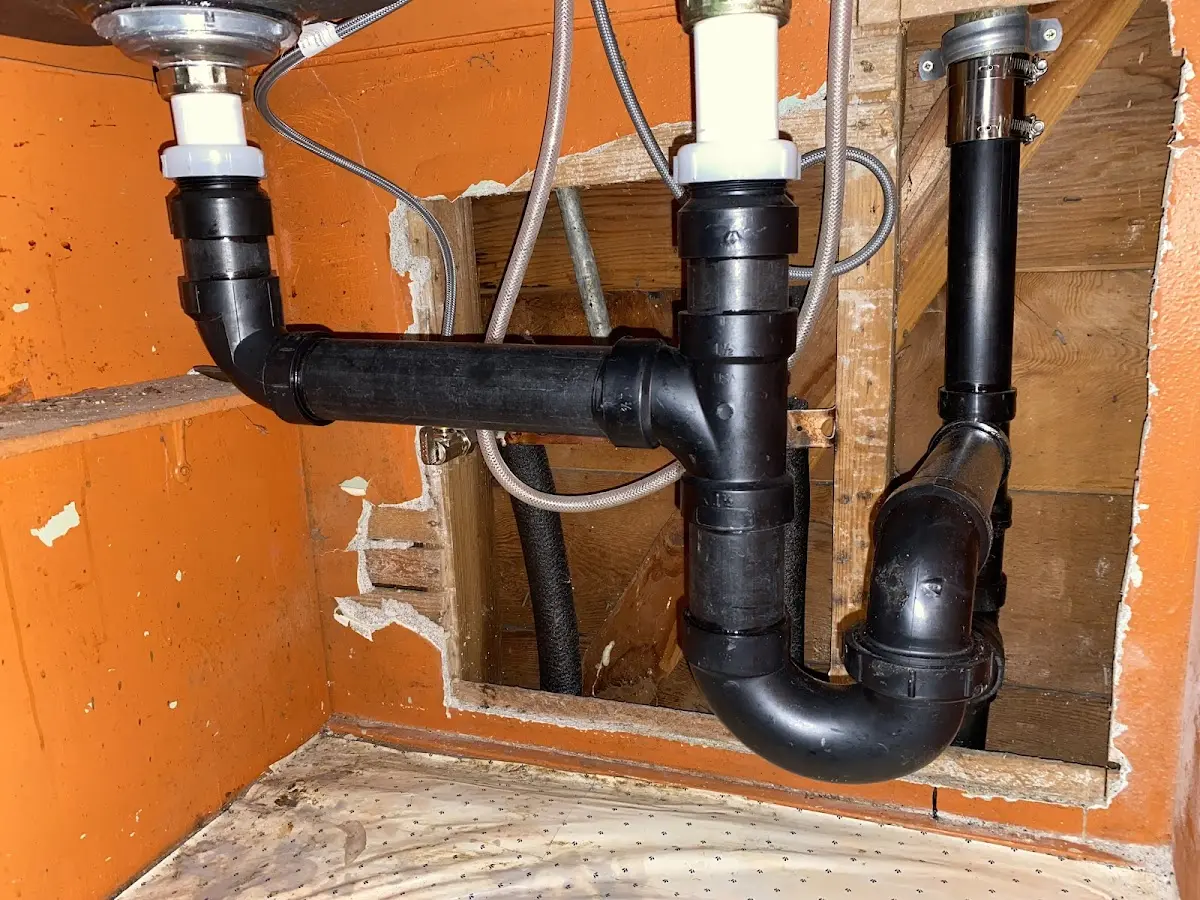 Professional Pipe Bursting equipment and tools on the job in Woodridge